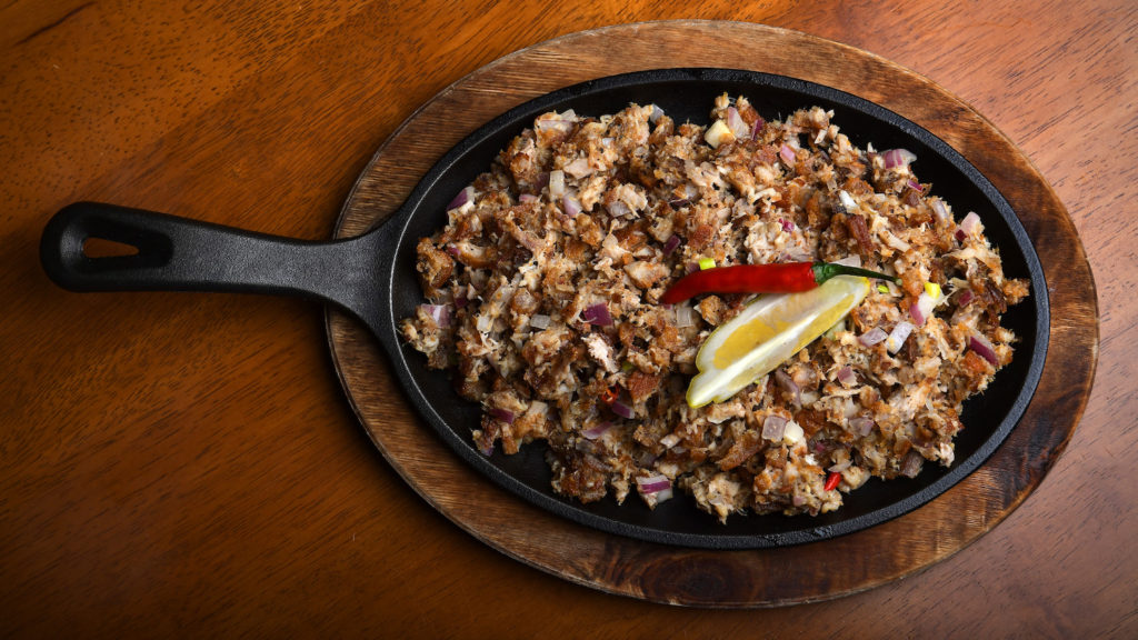sizzling sisig plate